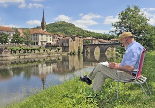 senior painting countryside